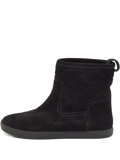Pre-owned Tory Burch Suede Quilted Boots In Black