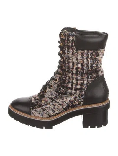 Pre-owned Tory Burch Tweed Tweed Pattern Combat Boots In White