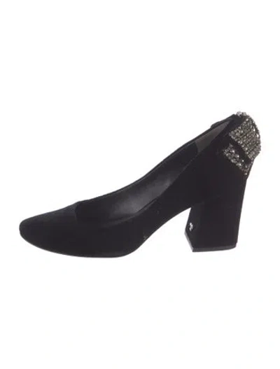 Pre-owned Tory Burch Velvet Bow Accents Pumps In Black
