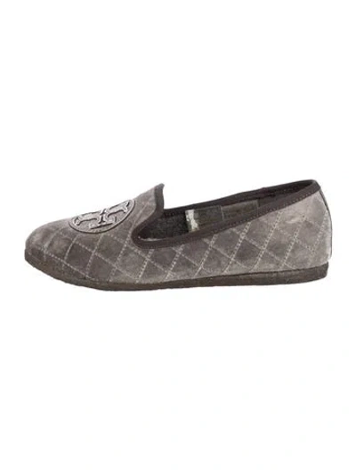 Pre-owned Tory Burch Velvet Loafers In Gray