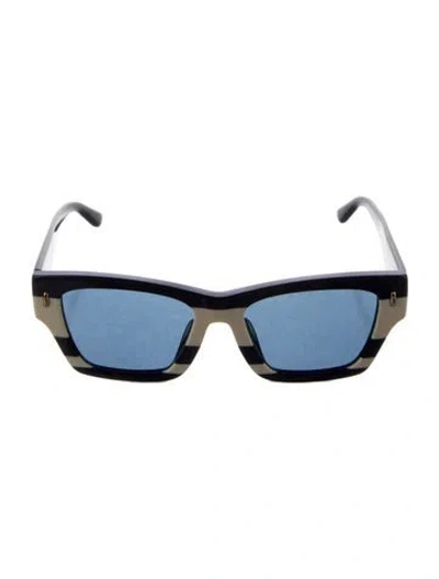 Pre-owned Tory Burch Wayfarer Tinted Sunglasses In Blue