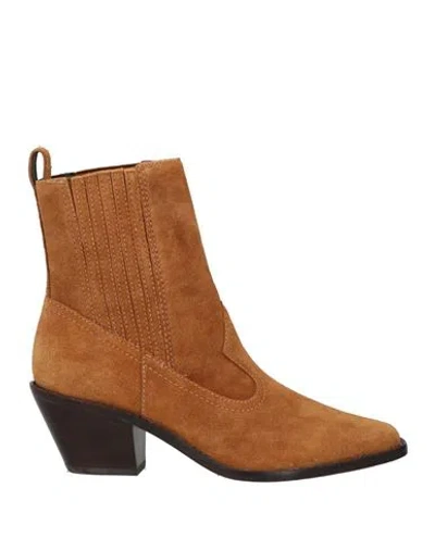 Tory Burch Woman Ankle Boots Camel Size 8 Leather In Beige