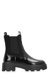 Tory Burch Black Solid Chelsea Boots In Black