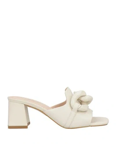 Tosca Blu Studio Woman Sandals Off White Size 6 Leather