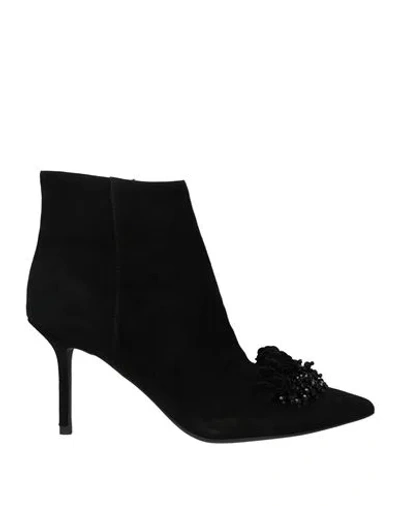 Tosca Blu Woman Ankle Boots Black Size 8 Leather