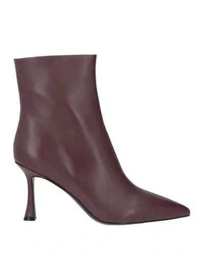 Tosca Blu Woman Ankle Boots Burgundy Size 9 Leather In Red