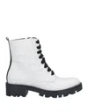 Tosca Blu Ankle Boots In White