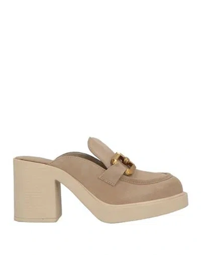 Tosca Blu Woman Mules & Clogs Taupe Size 7 Leather In Neutral