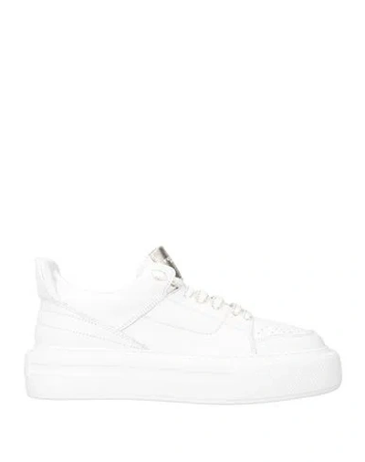 Tosca Blu Woman Sneakers White Size 7 Leather