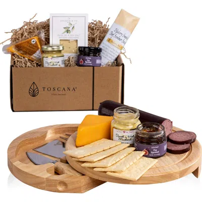 Toscana Brie Cheese Board With Gourmet Gift Pack In Brown
