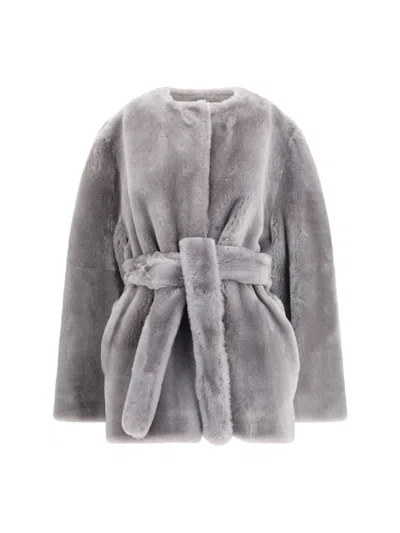 Totême Toteme Belted Shearling Coat In Gray