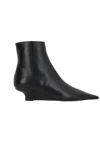 Totême Toteme Sharp 50 Leather Ankle Boots