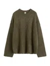 Totême Toteme Boxy Alpaca Knit Pepper In Green