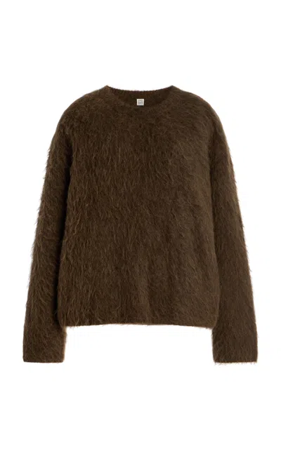Totême Boxy Alpaca Knit Sweater In Brown