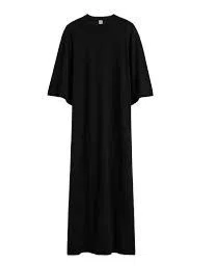 Totême Chic Knit Tee Dress In Black