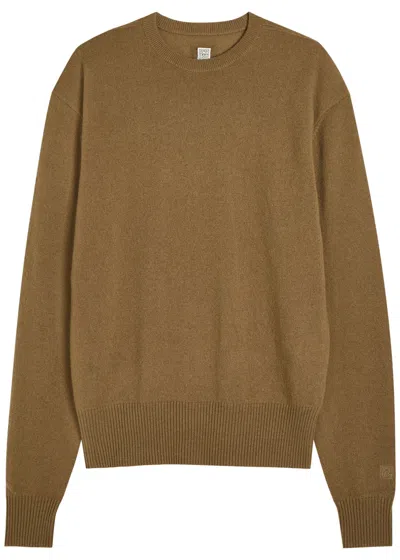 Totême Toteme Classic Crew-neck Cashmere Jumper In Brown