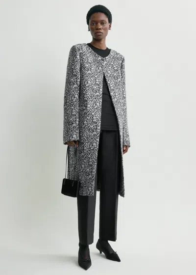 Totême Collarless Floral Coat White/black In Gray