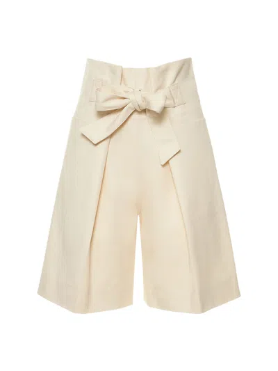 Totême Cream Short Pants With Elegant Female Belt In Gray