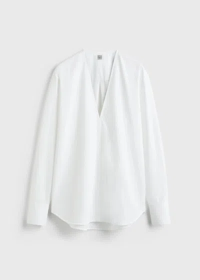 Totême Elegant V-neck Twill Blouse In White