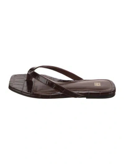 Pre-owned Totême Embossed Leather Flip Flops In Brown