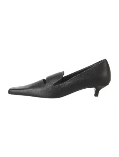 Pre-owned Totême Leather Cutout Accent Loafers In Black