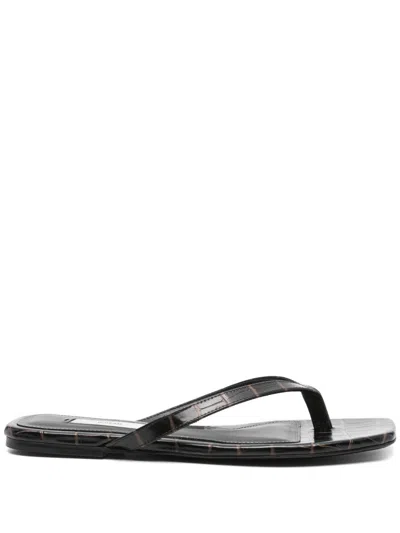 Totême Toteme Leather Thong Sandals In Black