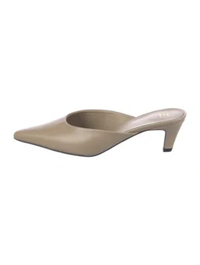 Pre-owned Totême Leather Mules In Neutral