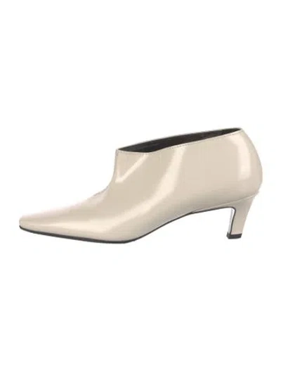 Pre-owned Totême Leather Mules In Neutral