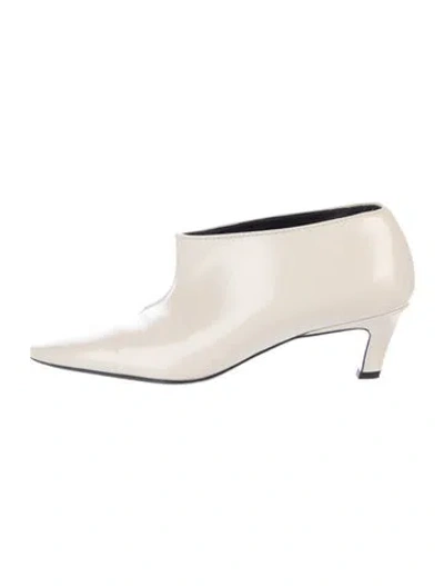 Pre-owned Totême Leather Mules In White
