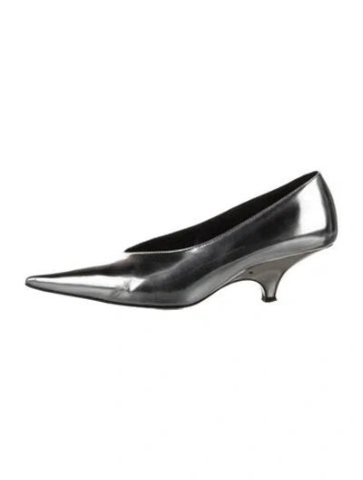 Pre-owned Totême Leather Pumps In Metallic/silver