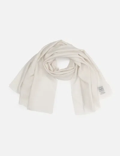 Totême Light Wool Scarf In White/白色/화이트/ホワイト