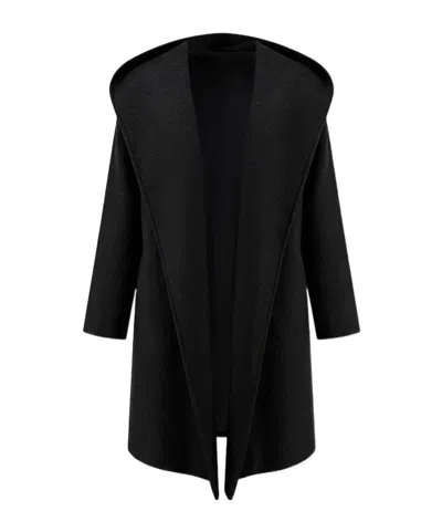 Totême Long-sleeved Coat In Black