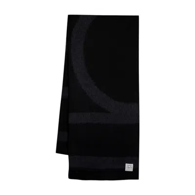 Totême Toteme Monogram Twill Scarf In Black