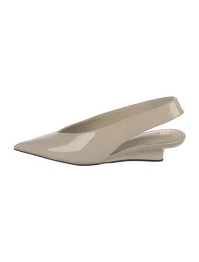 Pre-owned Totême Patent Leather Slingback Pumps In Neutral