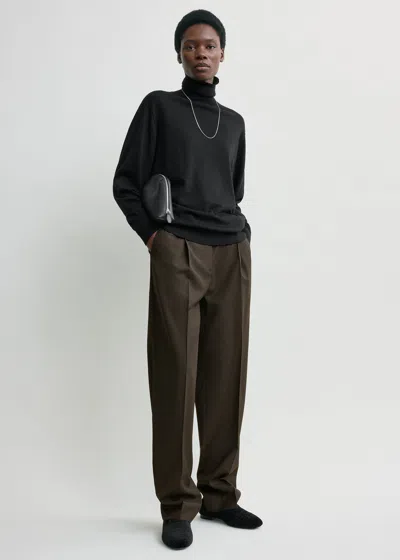 Totême Pleat Trousers Pepper In Brown