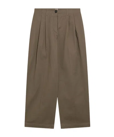 Totême Pleated Straight-leg Trousers In Brown