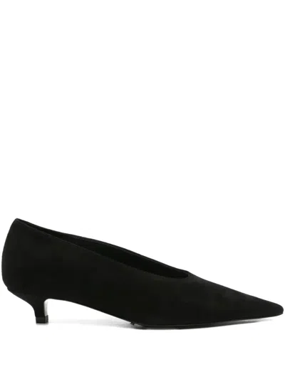 Totême Pumps Mit Spitzer Kappe In Black