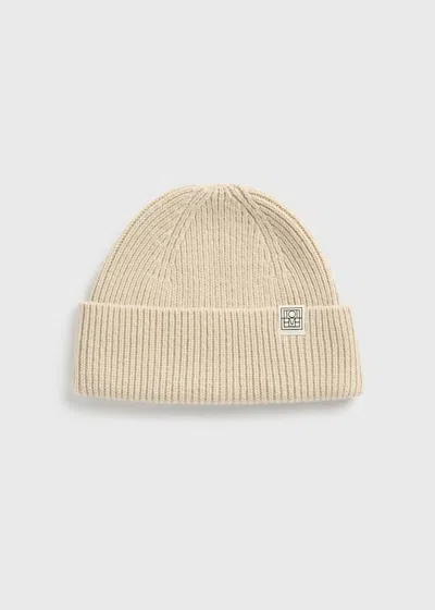 Totême Rib Cashmere Beanie Ecru