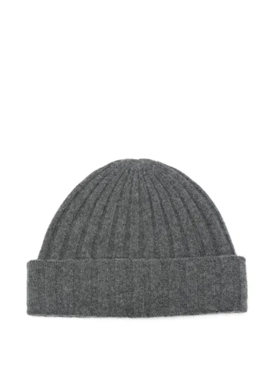 Totême Ribbed Cashmere Beanie In Gray