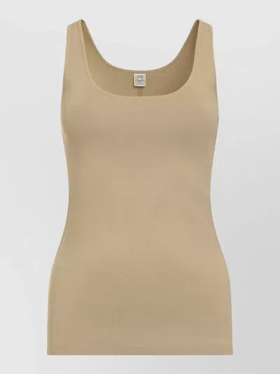 Totême Ribbed Scoop Neck Sleeveless Tank Top In Brown