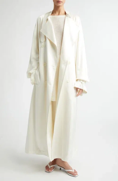 Totême Toteme Satin Trench Coat In White