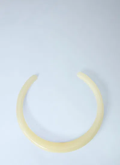 Totême Sculpted Collar In Cream