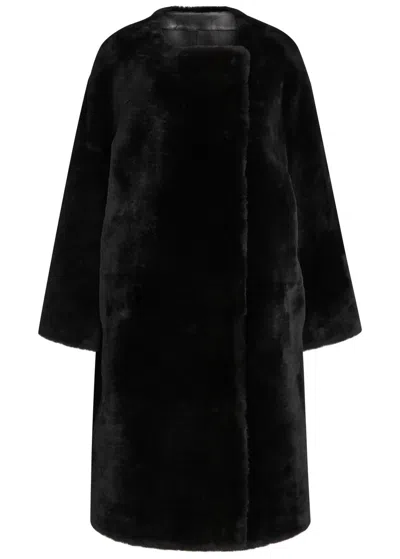 TOTÊME TOTEME SHEARLING COAT