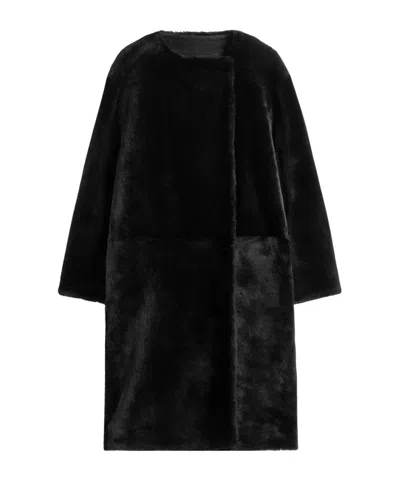 TOTÊME SHEARLING COLLARLESS COAT