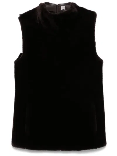 Totême Shearling-panel Top In Braun