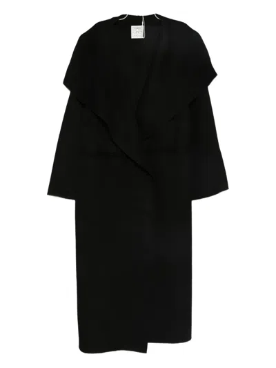Totême Signature Coat In Black