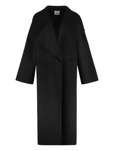Totême Signature Coat In Black