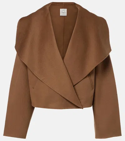 Totême Signature Cropped Wool Doublé Jacket In Brown