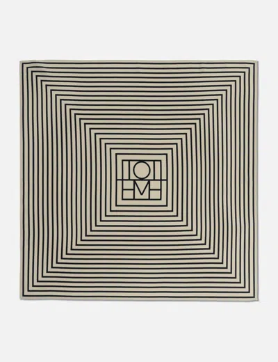 Totême Signature Monogram Silk Scarf In White/白色/화이트/ホワイト