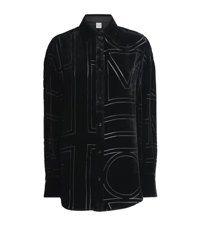 Totême Silk Velvet Monogram Shirt In Black